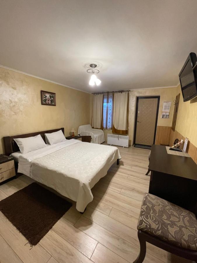 Guest House Sunrise Kamianets-Podilskyi Luaran gambar